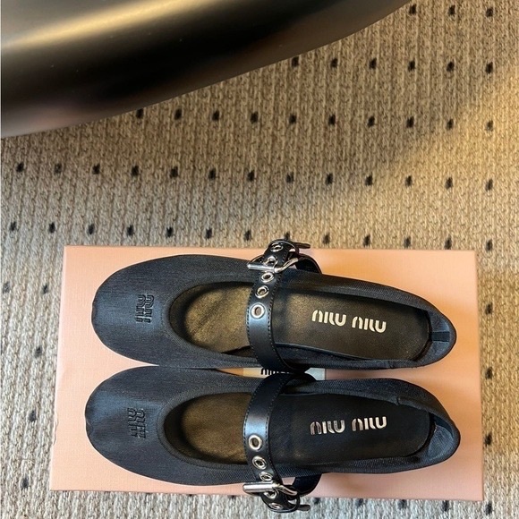 Miu Miu Black Leather Flats with Buckle Detail - Picture 1 of 6